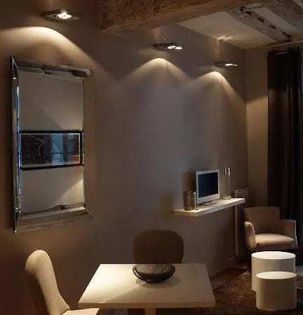 Apartment Luxury One Bedroom Paris Center